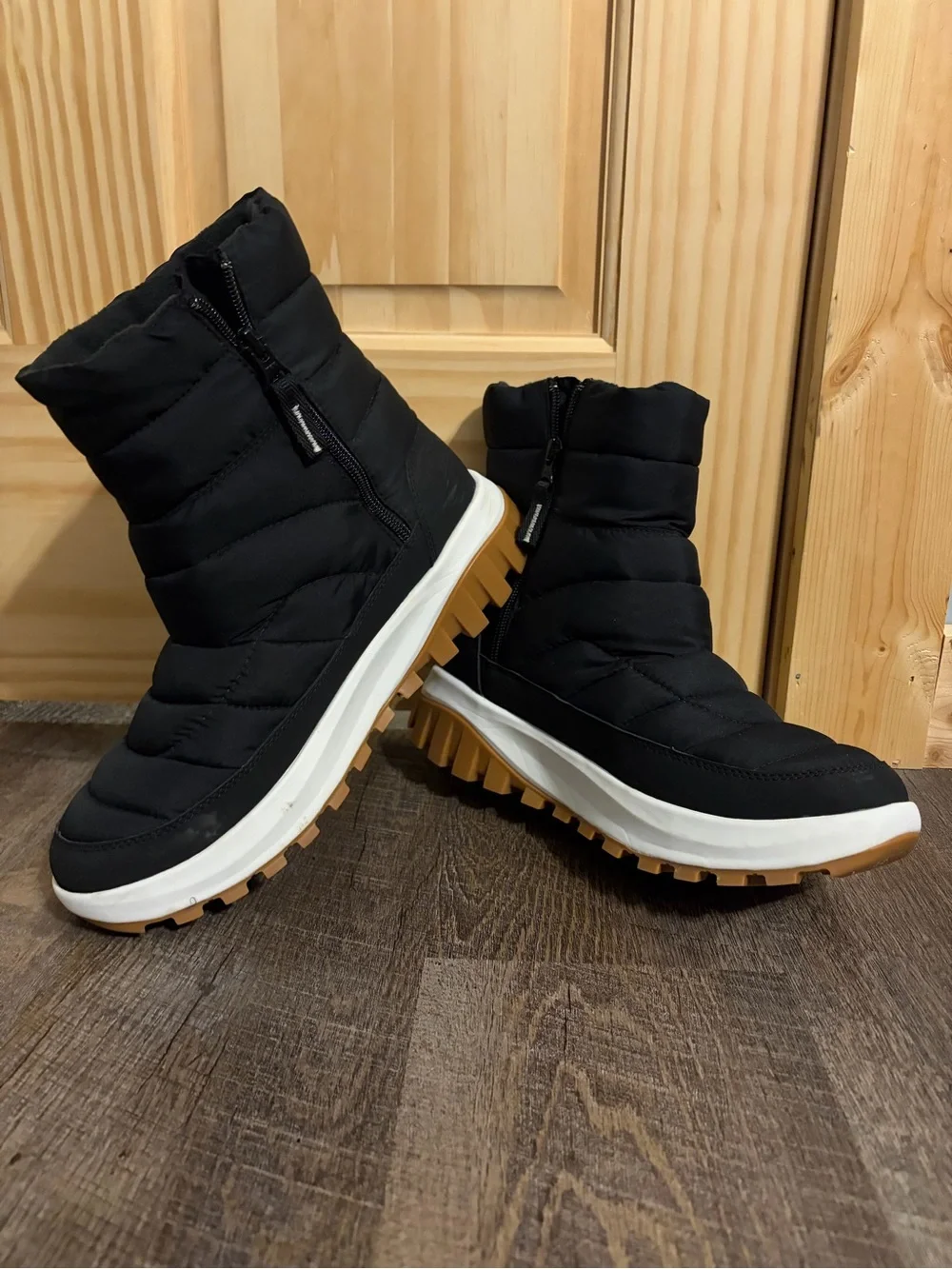 Columbia Black Winter Quilted Rain Boots with Gum Sole